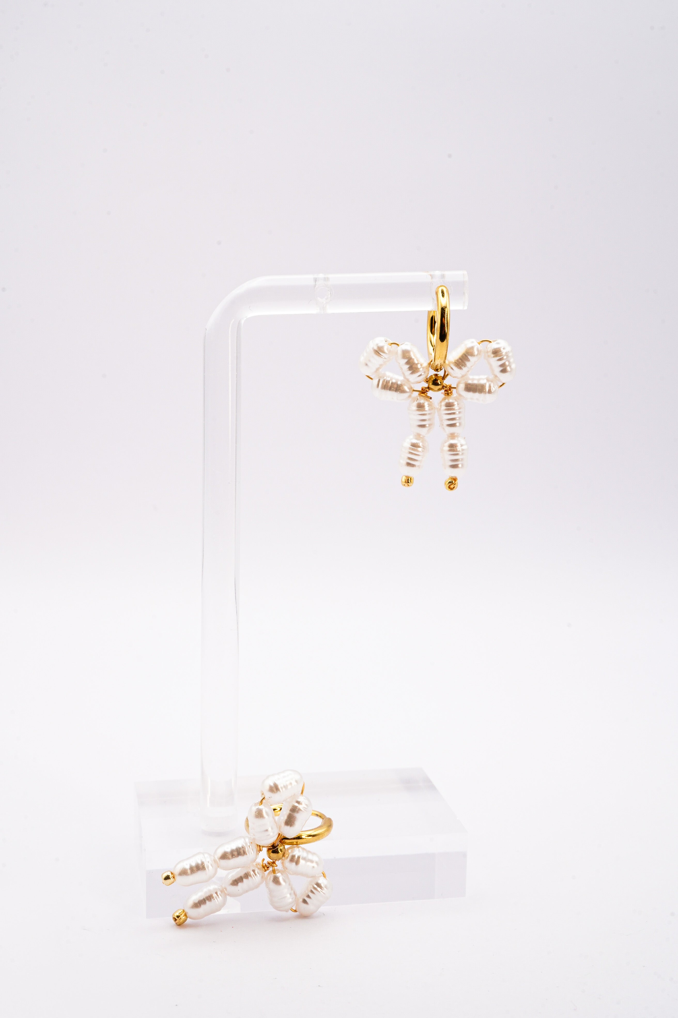 Ribbon Pearl Earrings