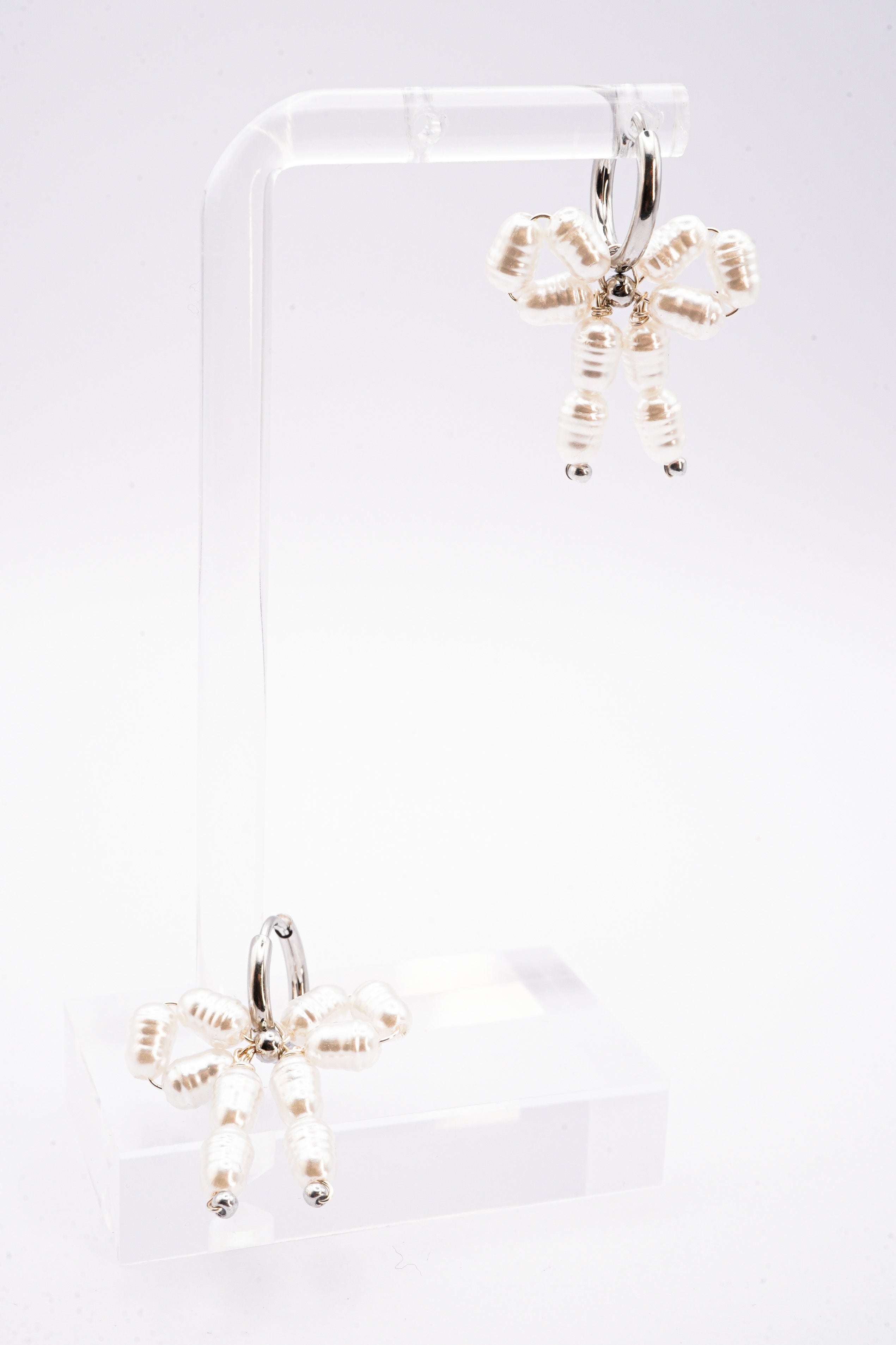 Ribbon Pearl Earrings