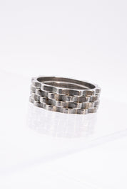 Anello Spigolo