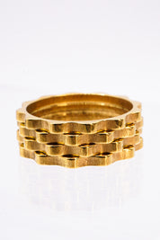 Anello Spigolo