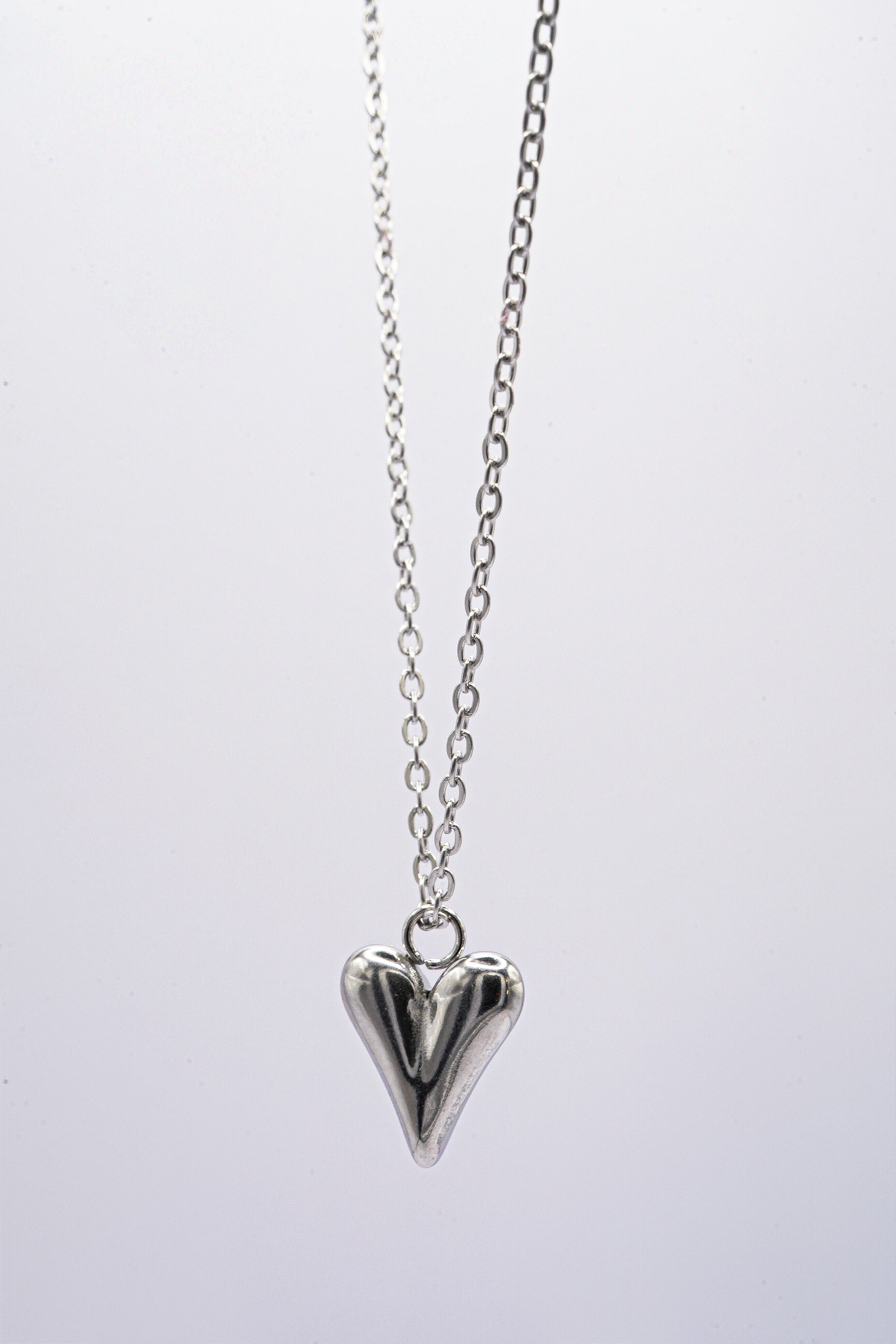 Collana L-O-V-E