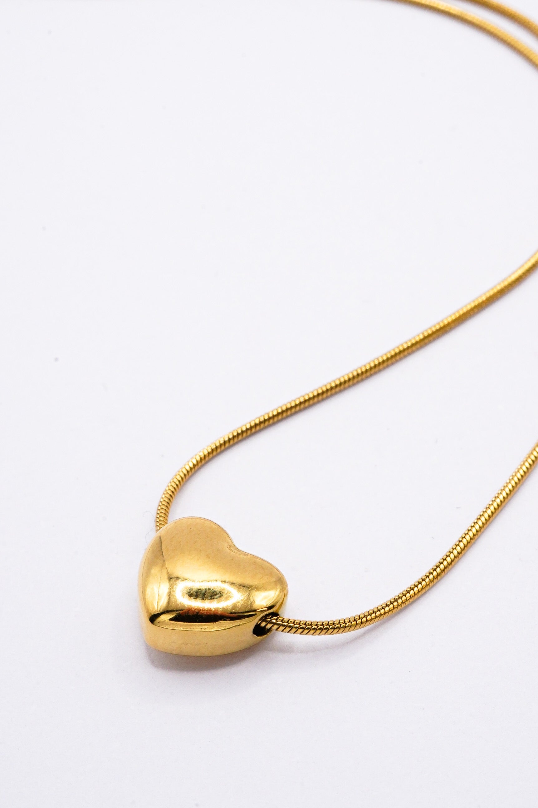 Collier Lovvy