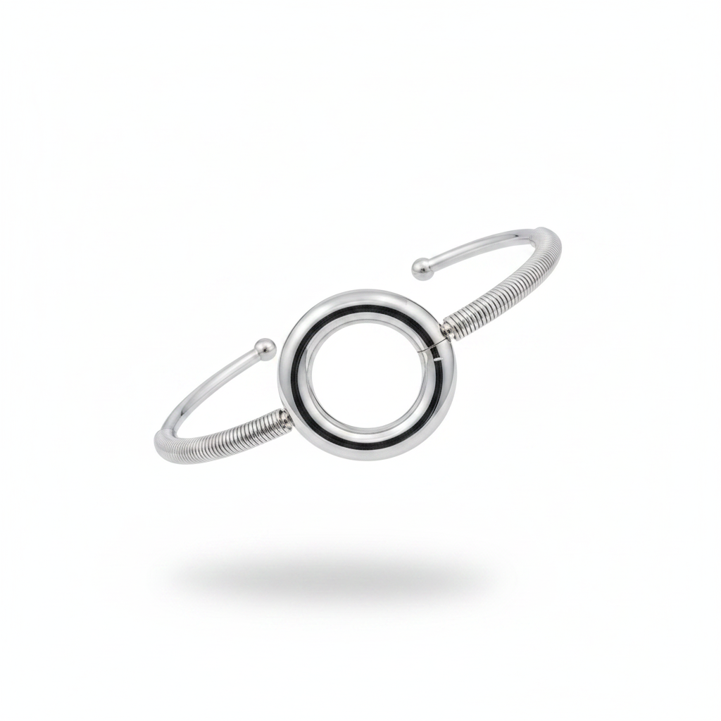 Bangle argento cerchio - floating sfondo bianco