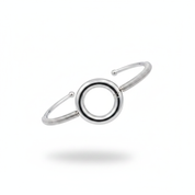 Bangle argento cerchio - floating sfondo bianco