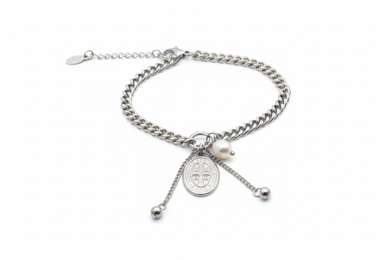 Bracciale argento catena grumetta con medaglione - dettaglio charm