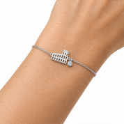 Bracciale argento indossato al polso