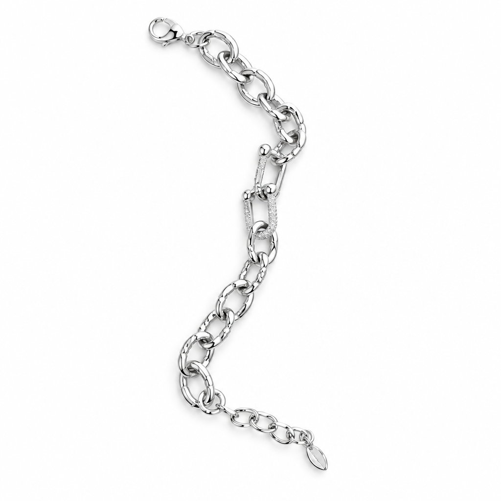bracciale argento sfondo bianco