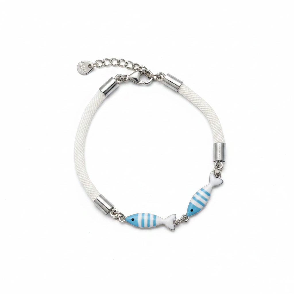 Bracciale azzurro argento sfondo bianco