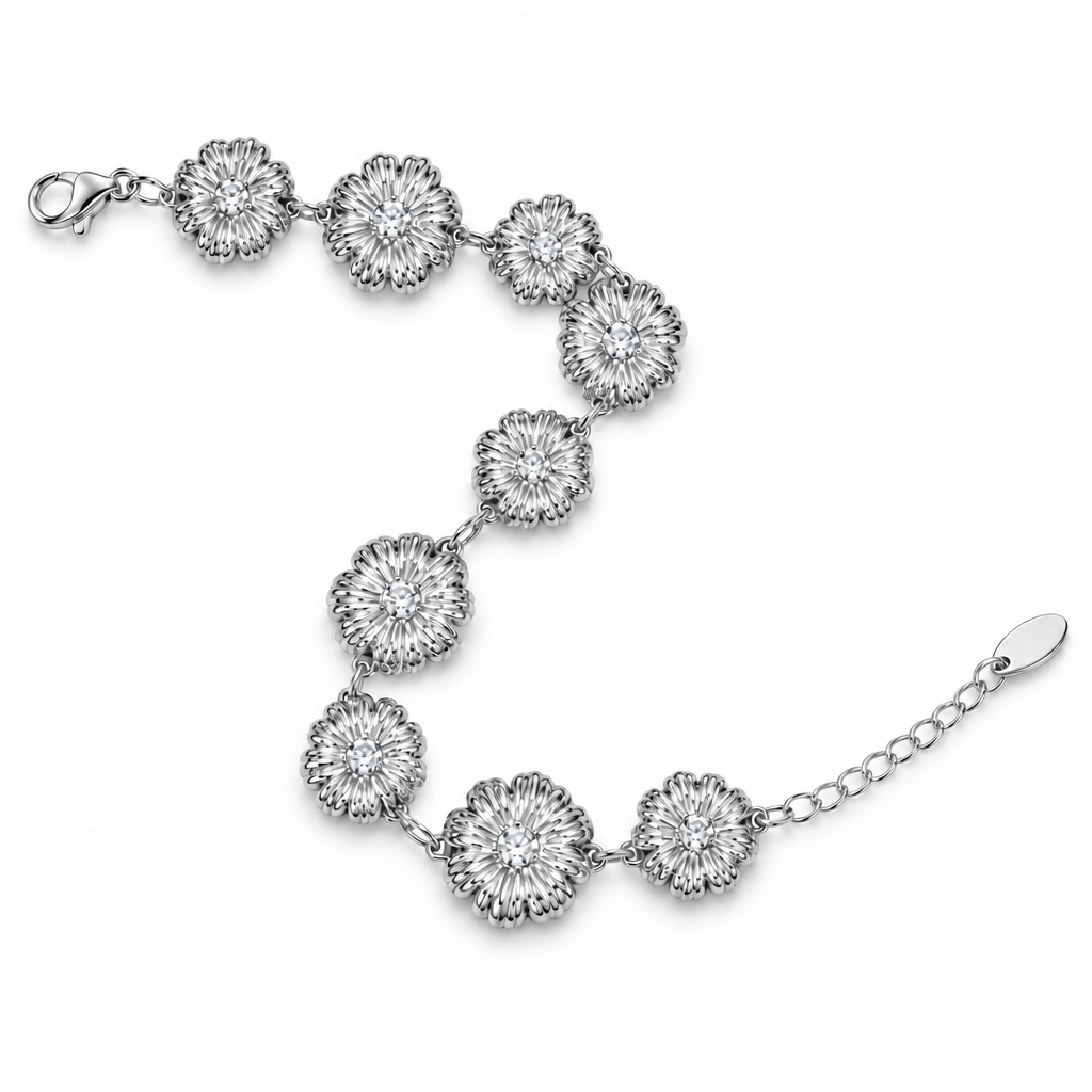 Bracciale floreale color argento su sfondo bianco