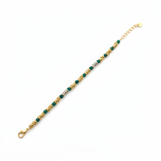 Bracciale pietre verdi e oro - sfondo bianco