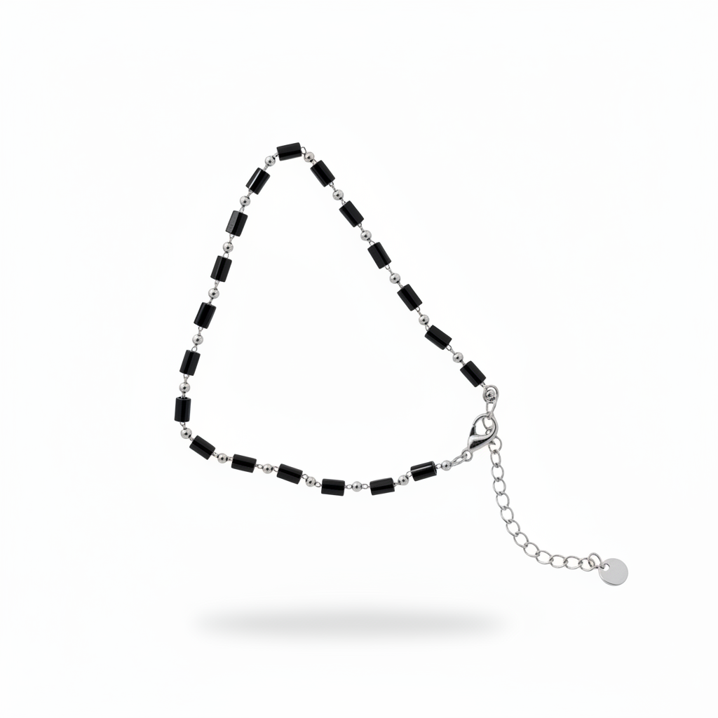 Cavigliera nera argento sfondo bianco