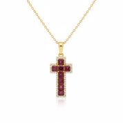 Collana croce con gemme rosse - sfondo bianco