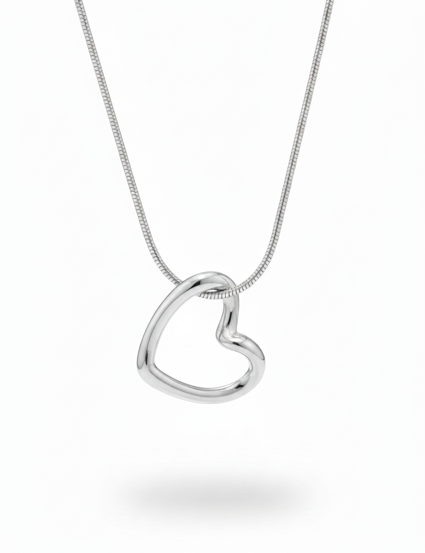 Collana cuore argento - studio photography
