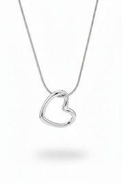 Collana cuore argento - studio photography