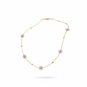 Collana fiori lilla - catena oro sfondo bianco