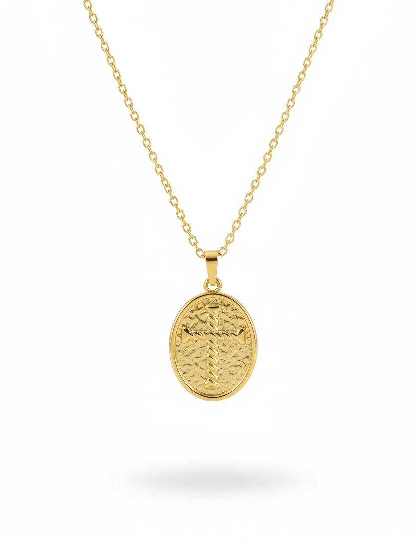 Collana medaglione oro - fondo bianco