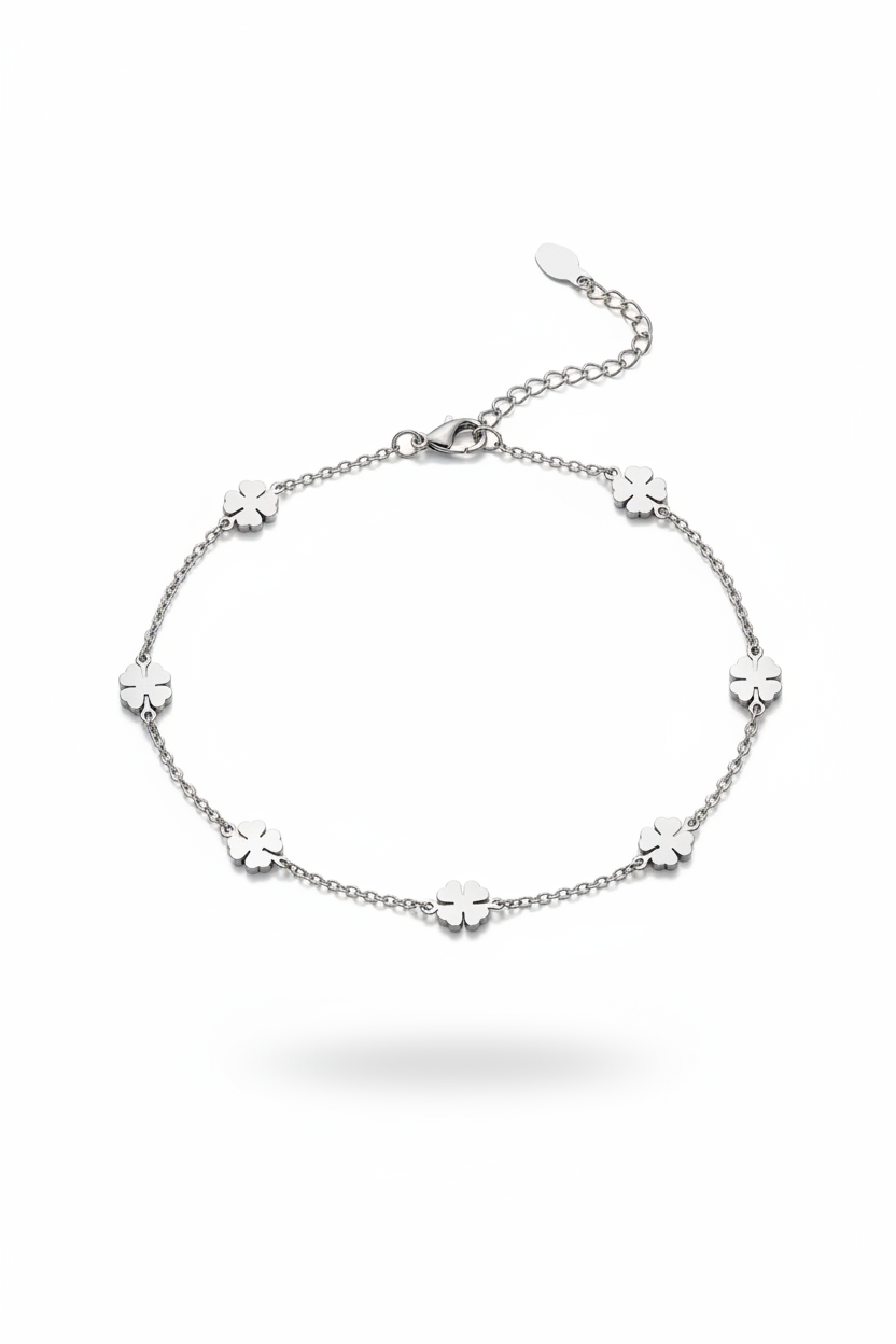 Collana quadrifogli - flat lay