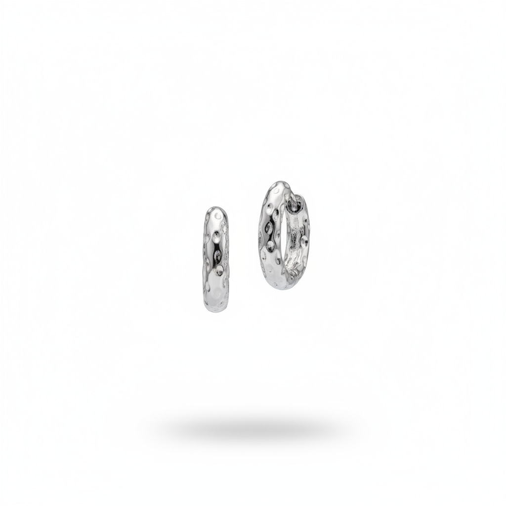 Huggie hoop argento texture organica