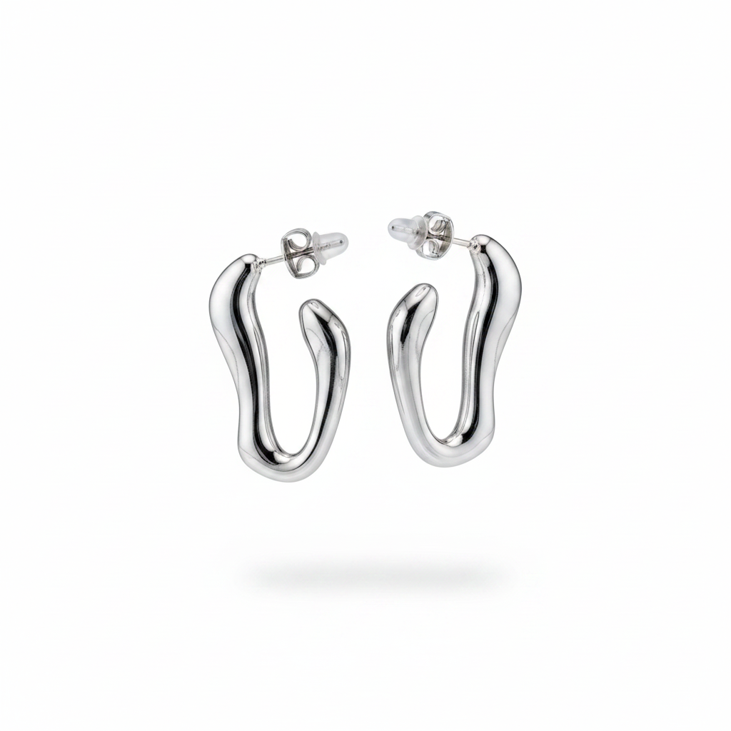 Orecchini argento fluttuanti – sfondo bianco