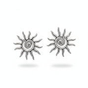 Orecchini sole texture argento - sfondo bianco